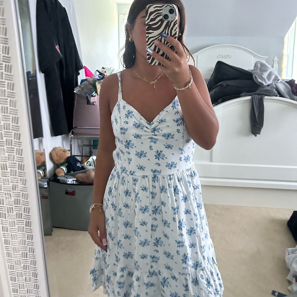 Hollister Blue Floral Flowy Cinch Top Dress